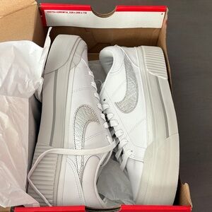 Brand New Nike Men's White and Gray Sneakers